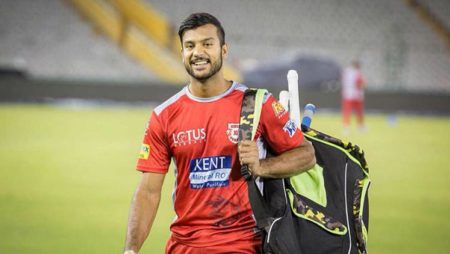 Mayank Agarwal – Wife, Age, Height, Net Worth, Wiki, IPL, Stats & more