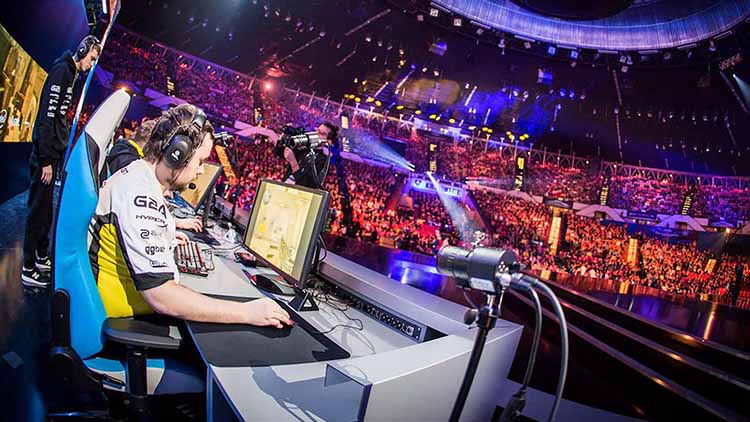 What is eSports?