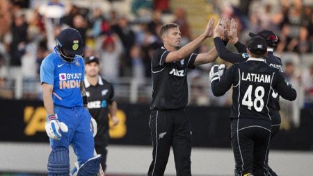 Top 5 Batsman – Bowler Rivalry in International Cricket