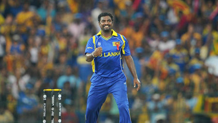 Top 10 Highest Wicket Taker in ODI Cricket!