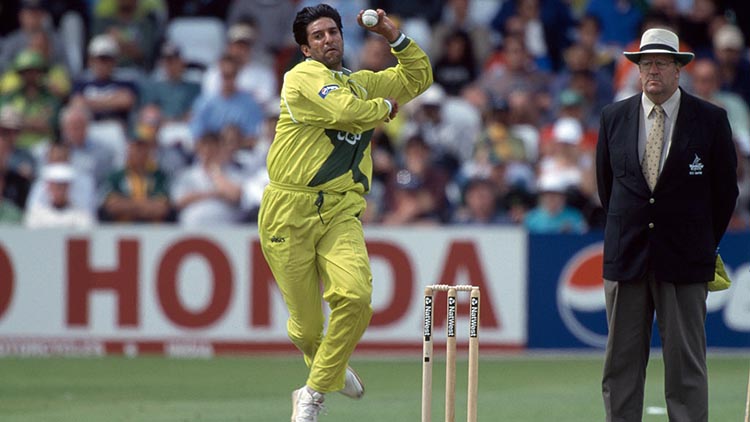 Wasim Akram- Best Left-Arm Yorker Bowling Pacer from Pakistan