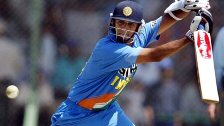 Top 3 Indian Batsmen with Maximum Runs at Number 4 Position in ODI Cricket