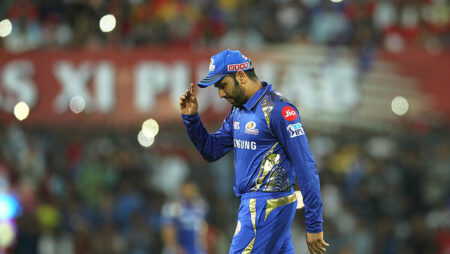 Top 10 Cricketer with most catches in IPL History