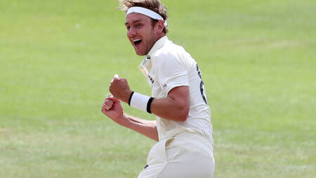 Stuart Broad: The “Seamless” English Seamer