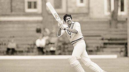 Top 5 Indian Batsmen who have scored the Fastest Test Century