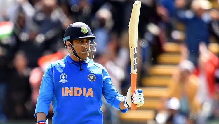 5 Great Innings by MS Dhoni that went down the Drain