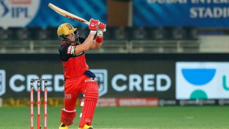 Watch: AB de Villiers glittery 51 runs off 30 balls knock against Sunrisers Hyderabad