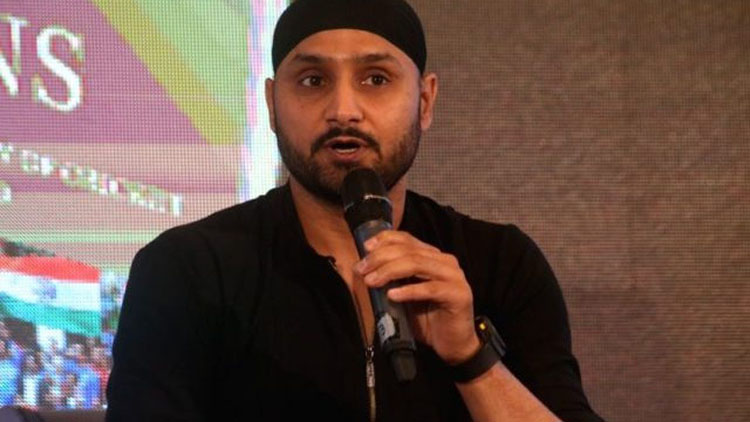 Harbhajan Singh recalls an instance about Virat Kohli