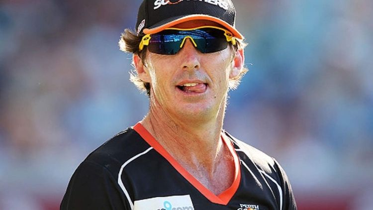 Brad Hogg looks positive about Rayudu's return to Team Indian