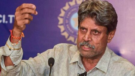 Kapil Dev Suffers Massive Heart Attack, Gets hospitalized
