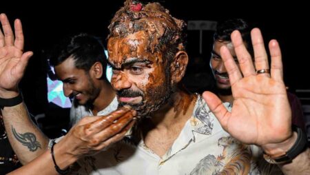 Watch: Virat Kohli Celebrates His 32nd Birthday, RCB Players Smear cake on Skipper’s face, Video Went Viral