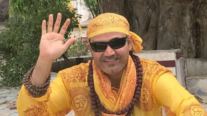 ‘Surrender Kerne Aaye Hain,’- Virender Sehwag Trolls Team India After Getting Out For 36 Runs In Adelaide