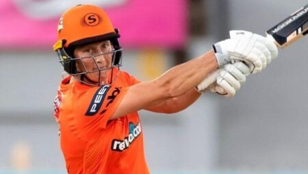 WATCH: Girl Gets Hit With Ball By Sophie Devine Six, Women Cricketer Wins Heart With Sweet Gesture