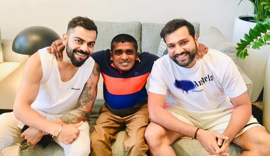 Sri Lankan fan Gayan Senanayake spends time with Rohit & Kohli