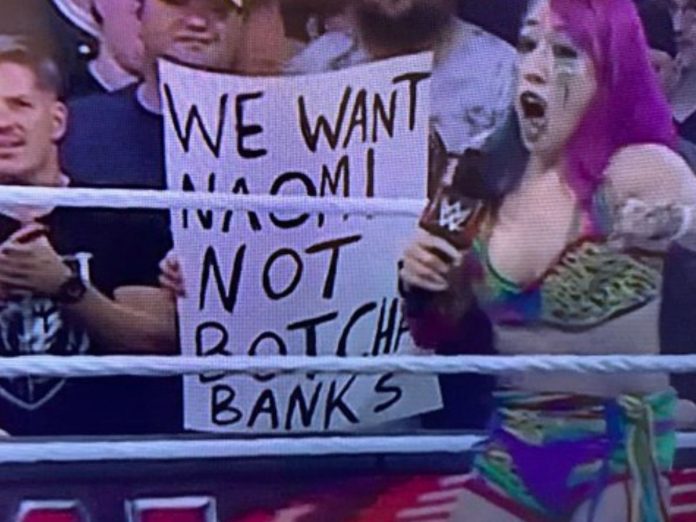 WWE Sasha Banks and Naomi