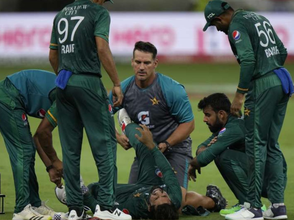 Asia Cup 2022: Mohammad Rizwan suffers from a sprain in his right leg, will  go for an MRI scan today