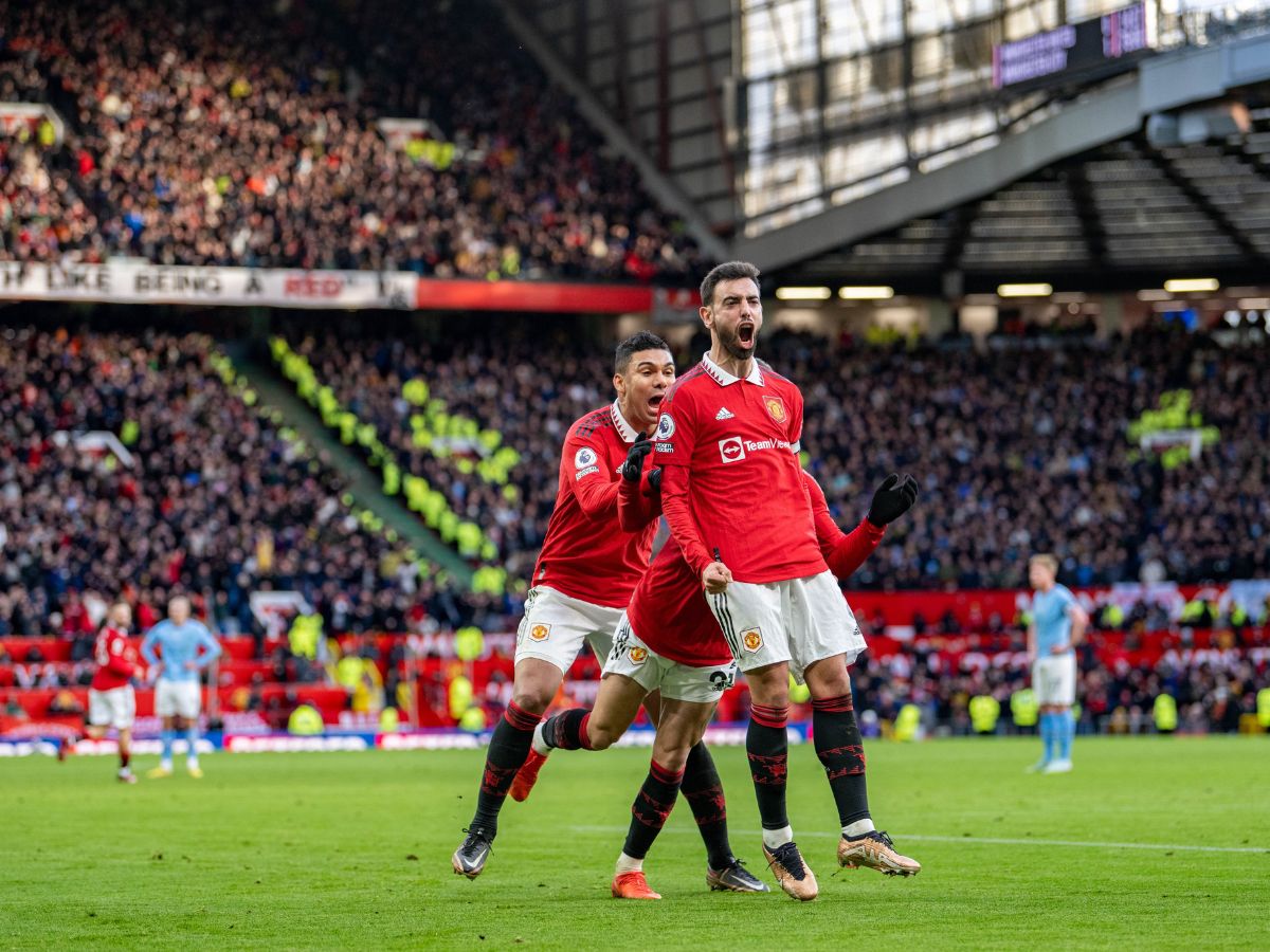 Manchester is RED! Manchester United Stage ComeFromBehind Victory To