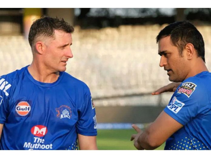 MS Dhoni & Mike Hussey