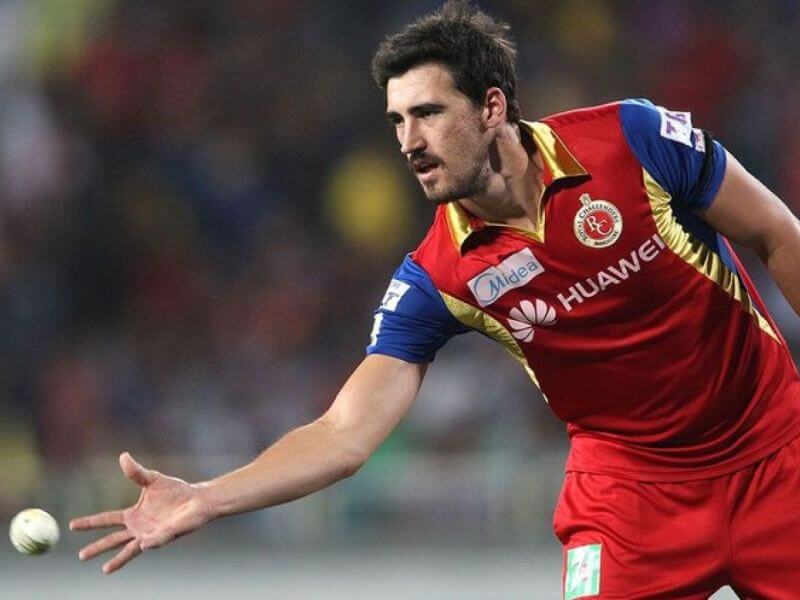 Michell Starc bowling for RCB in IPL