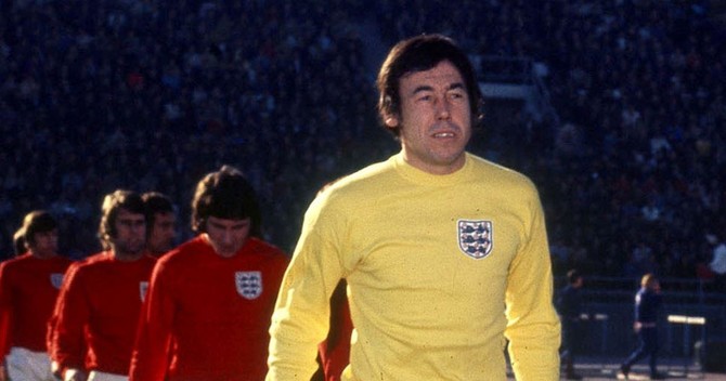  Gordon Banks